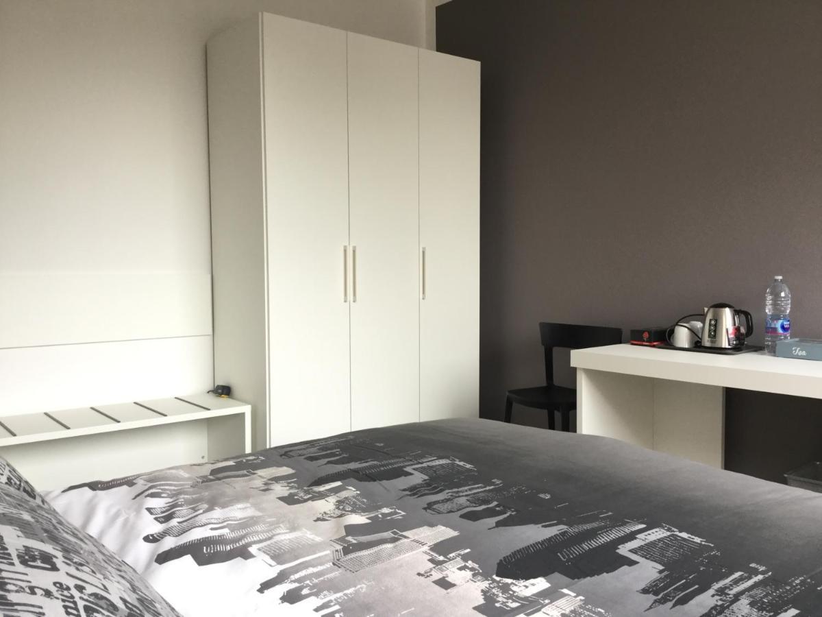 Sub14 Suite Con 2 Camere Da Letto Grandi Reggio Emilia Exteriör bild